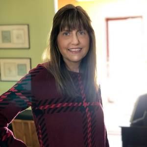 Meet your Posher, Debbie